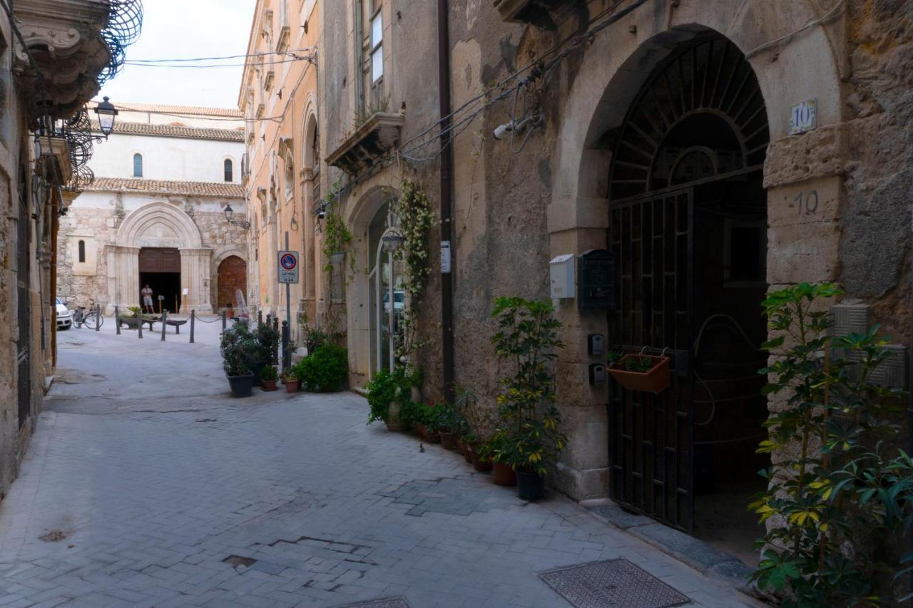 Ortigia Lifestyle 4 Seasons Villa Syracuse Bagian luar foto