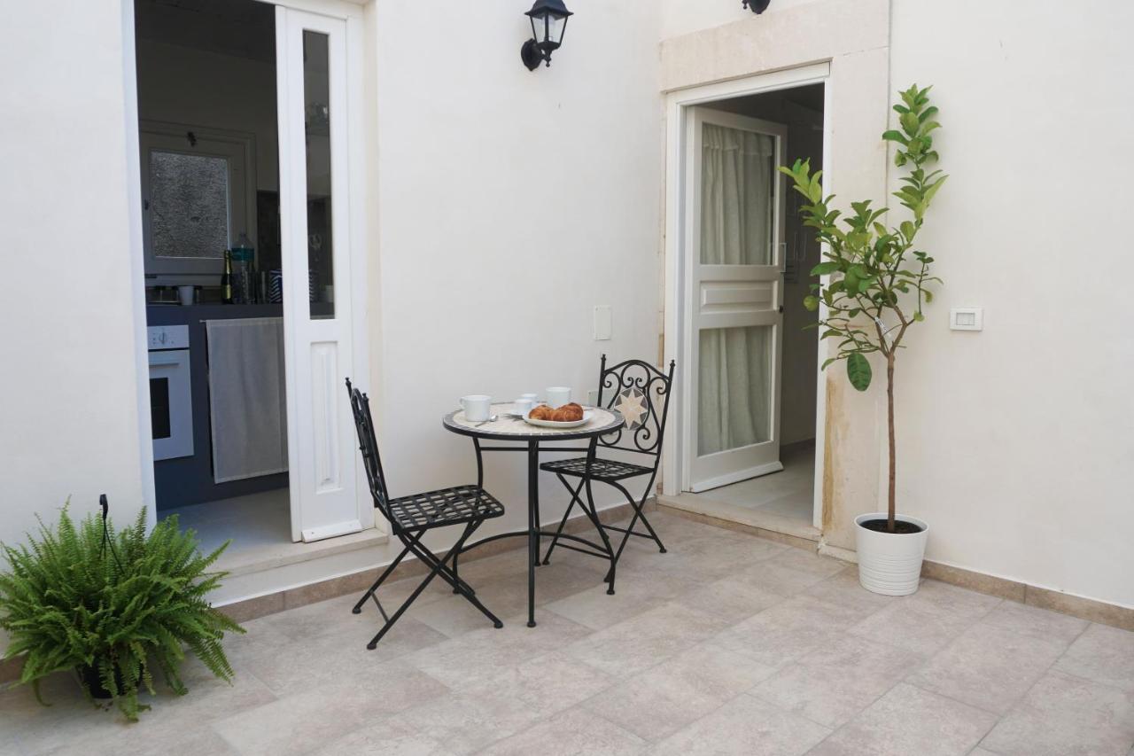 Ortigia Lifestyle 4 Seasons Villa Syracuse Bagian luar foto
