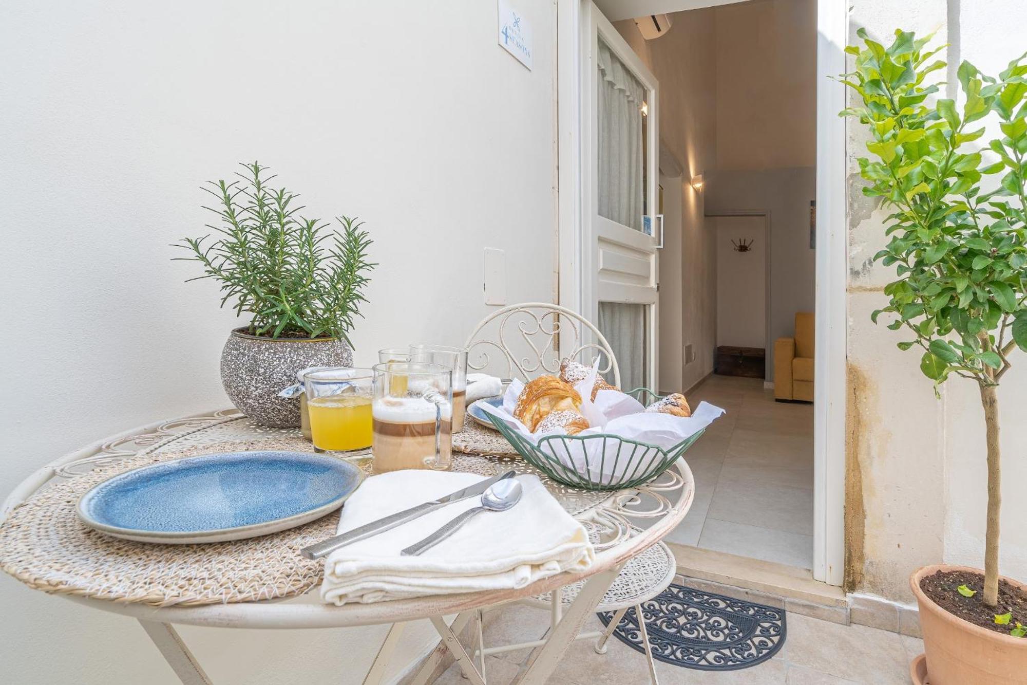 Ortigia Lifestyle 4 Seasons Villa Syracuse Bagian luar foto