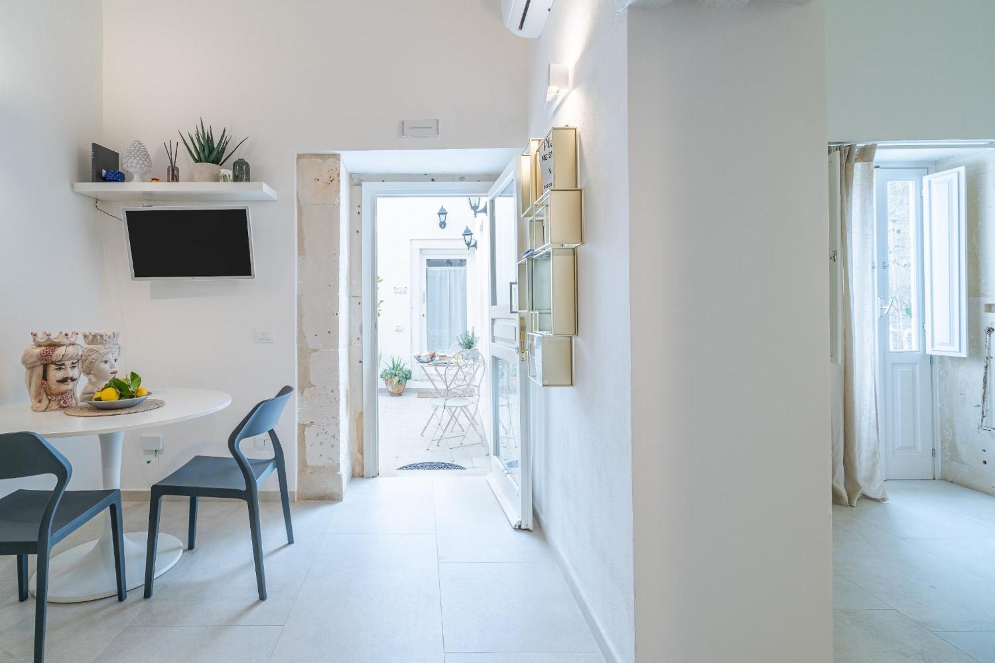 Ortigia Lifestyle 4 Seasons Villa Syracuse Bagian luar foto